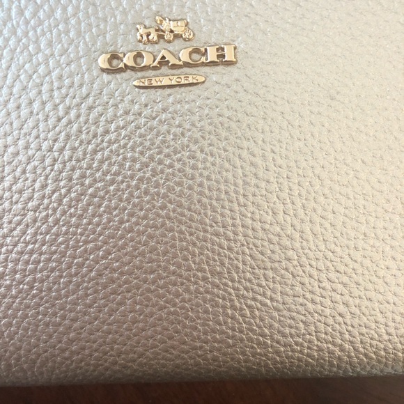 New rose gold coach wallet - Picture 7 of 7